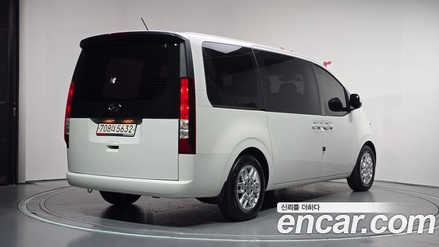 Hyundai Staria Tourer 11-Seater Modern 2023 — фото 2