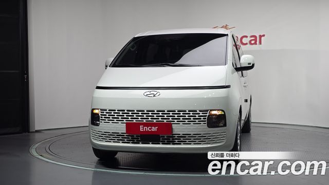Hyundai Staria Tourer 11-Seater Modern 2023 — фото 3