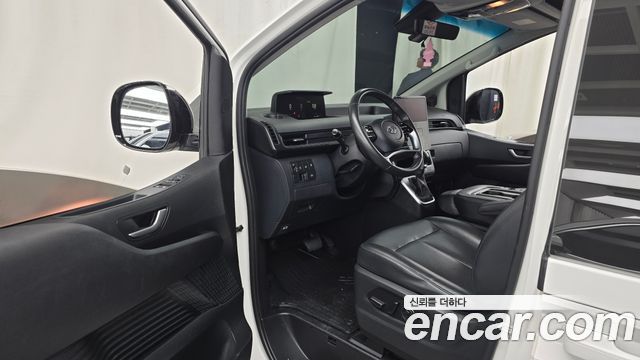 Hyundai Staria Tourer 11-Seater Modern 2023 — фото 10