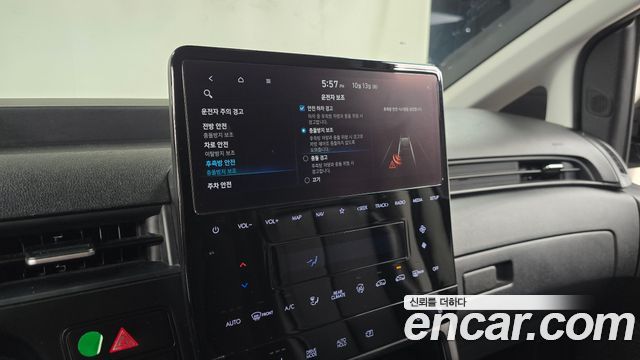 Hyundai Staria Tourer 11-Seater Modern 2023 — фото 20