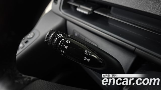 Hyundai Staria Tourer 11-Seater Modern 2023 — фото 22
