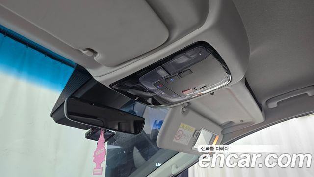 Hyundai Staria Tourer 11-Seater Modern 2023 — фото 23