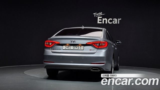 Hyundai Sonata (LF) 1.7 Diesel Smart Special 2016 — фото 4