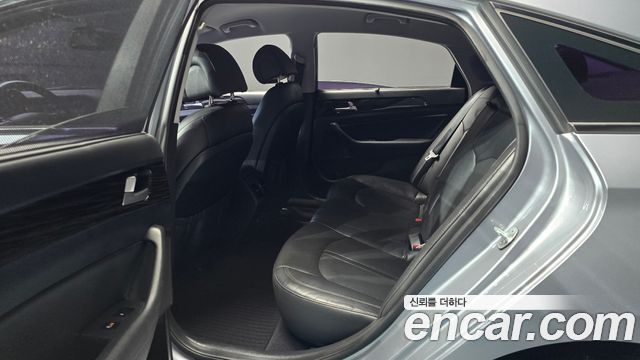 Hyundai Sonata (LF) 1.7 Diesel Smart Special 2016 — фото 12