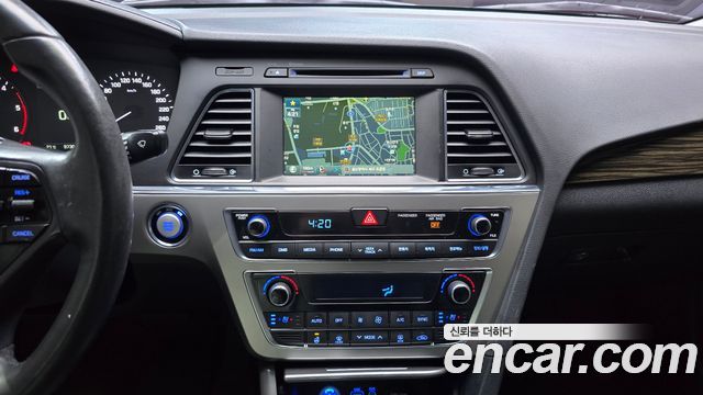 Hyundai Sonata (LF) 1.7 Diesel Smart Special 2016 — фото 14