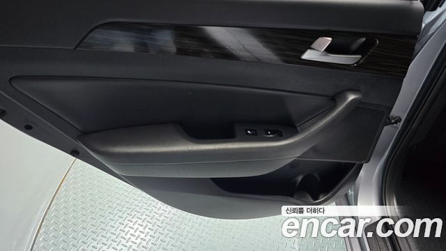 Hyundai Sonata (LF) 1.7 Diesel Smart Special 2016 — фото 25