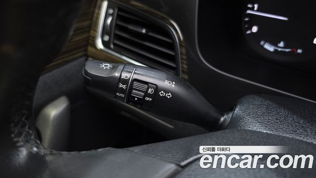 Hyundai Sonata (LF) 1.7 Diesel Smart Special 2016 — фото 29