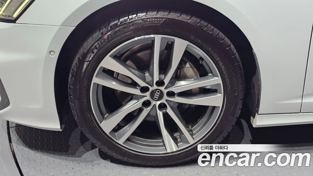 Audi A6 (C8) 45 TFSI Quattro Premium 2021 — фото 5