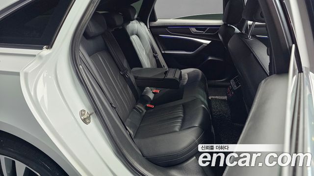 Audi A6 (C8) 45 TFSI Quattro Premium 2021 — фото 11