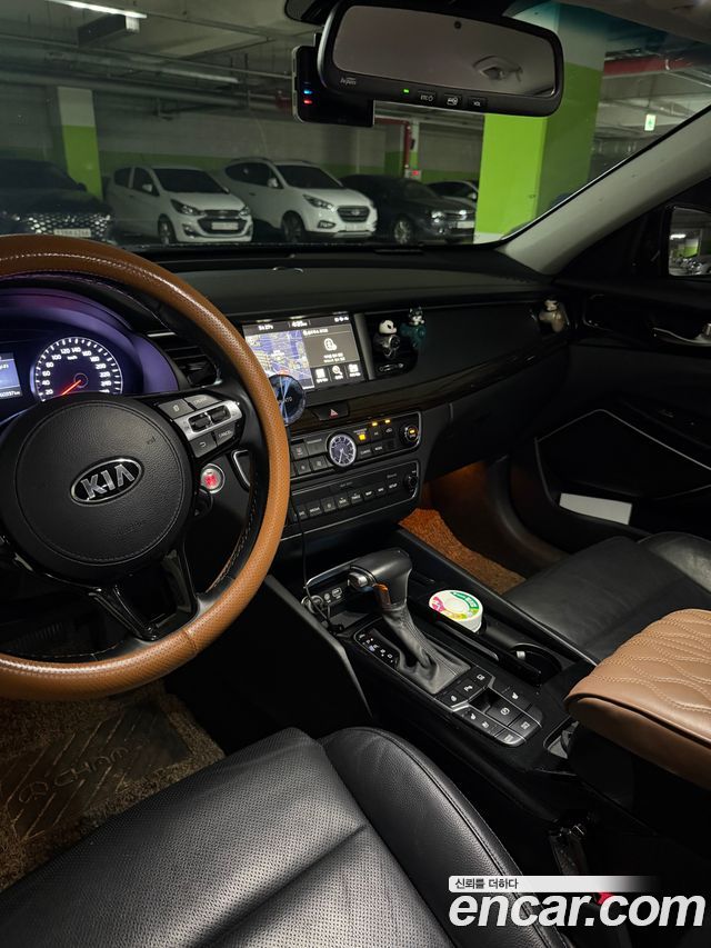 Kia K7 3.0 LPI Luxury (Rental Car) 2018 — фото 9