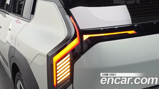 Kia EV3 Long Range 2WD Earth 2025 — фото 23