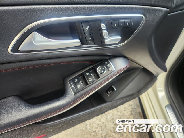 Mercedes-Benz CLA-Class (C117) CLA45 AMG 4MATIC 2017 — фото 19