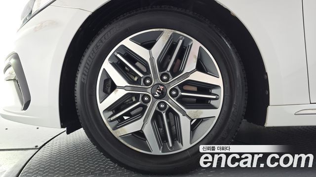 Kia K5 Hybrid (II) Noblesse 2019 — фото 5