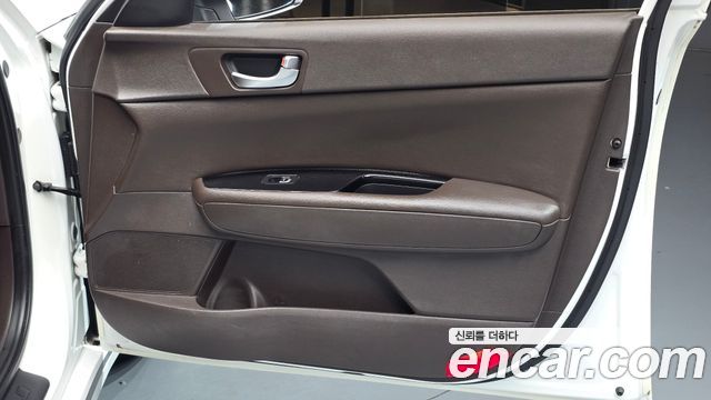Kia K5 Hybrid (II) Noblesse 2019 — фото 25