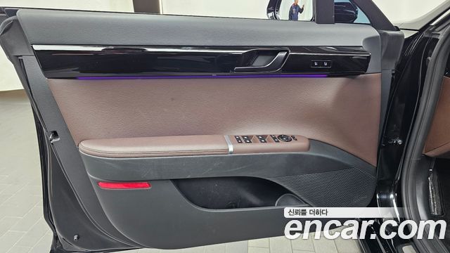 Hyundai Grandeur (GN7) 2,5 Gasoline 2WD Exclusive 2023 — фото 24