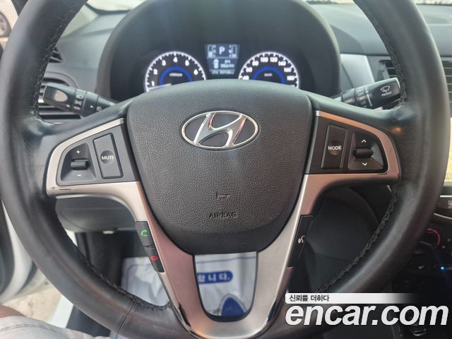 Hyundai Accent (New) 1.4 VVT Modern 2015 — фото 17