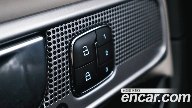 Ford Explorer (VI) 3.0 Platinum 4WD 2021 — фото 19