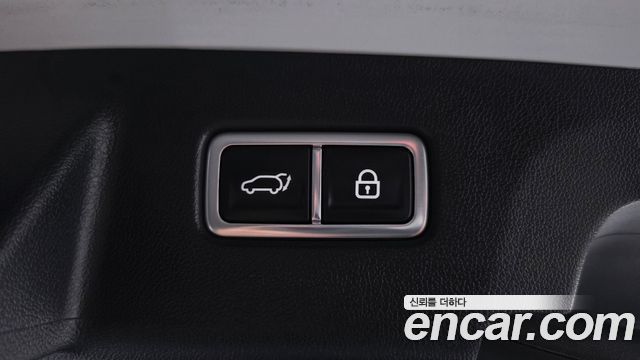 Kia Sorento (IV) Diesel 2.2 2WD Prestige 2023 — фото 18
