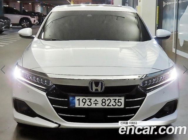 Honda Accord (X) 2.0 Hybrid Touring 2022 — фото 2