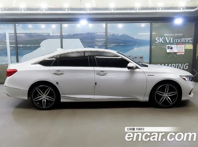 Honda Accord (X) 2.0 Hybrid Touring 2022 — фото 3