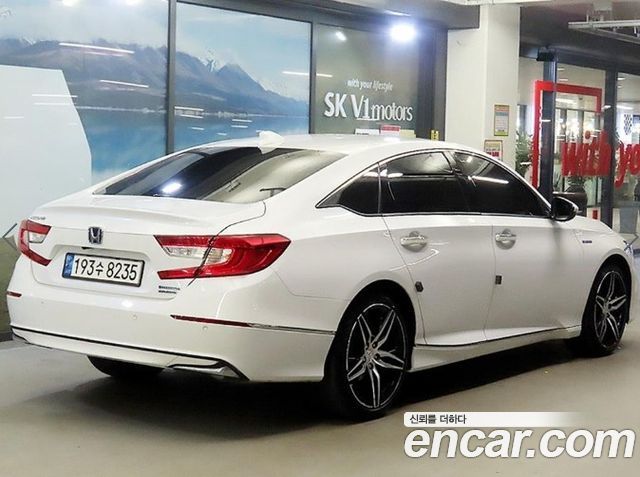 Honda Accord (X) 2.0 Hybrid Touring 2022 — фото 4