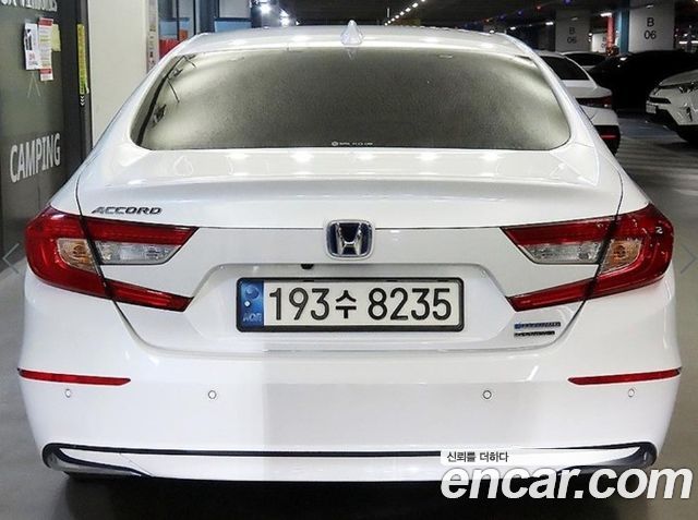 Honda Accord (X) 2.0 Hybrid Touring 2022 — фото 5