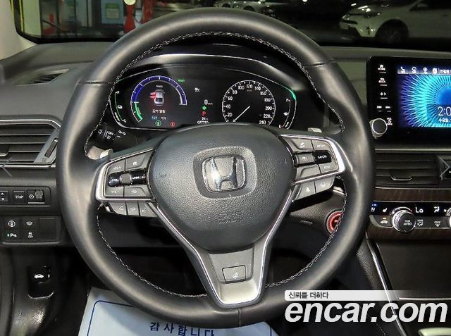 Honda Accord (X) 2.0 Hybrid Touring 2022 — фото 8