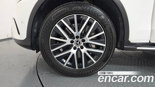 Mercedes-Benz GLC-Class (X253) GLC300e 4MATIC 2021 — фото 5