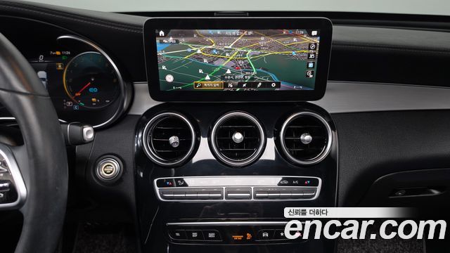 Mercedes-Benz GLC-Class (X253) GLC300e 4MATIC 2021 — фото 12