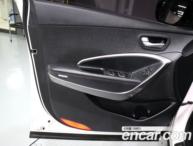 Hyundai Santa Fe (DM) Diesel(e-VGT) 2.0 2WD Premium 2013 — фото 8