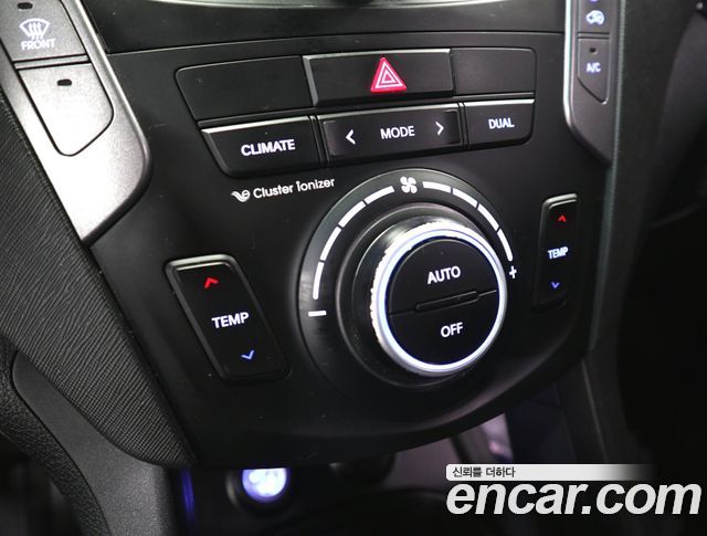 Hyundai Santa Fe (DM) Diesel(e-VGT) 2.0 2WD Premium 2013 — фото 18