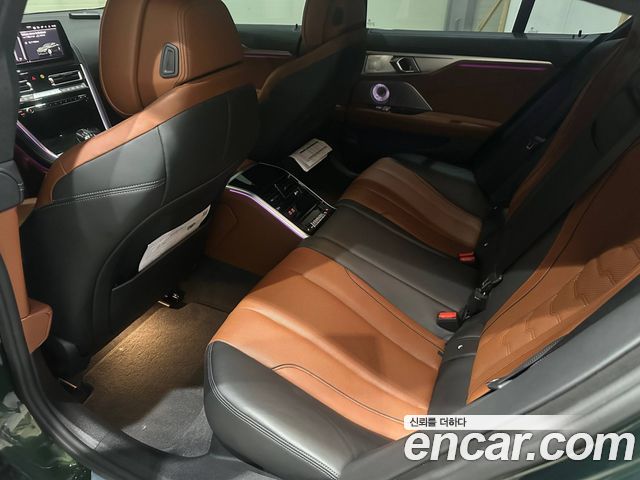 BMW 8 Series (G15) M850i xDrive Gran Coupe 2022 — фото 20