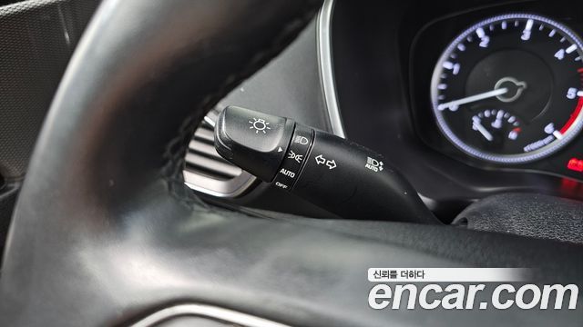 Hyundai Santa Fe (TM) Diesel 2.2 4WD Exclusive 2019 — фото 17