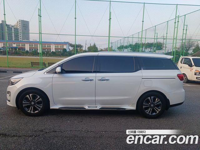 Kia Carnival 11-Seater Prestige 2019 — фото 21