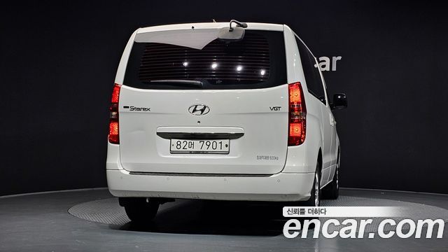 Hyundai Grand Starex 5-Seater VAN Smart 2017 — фото 4