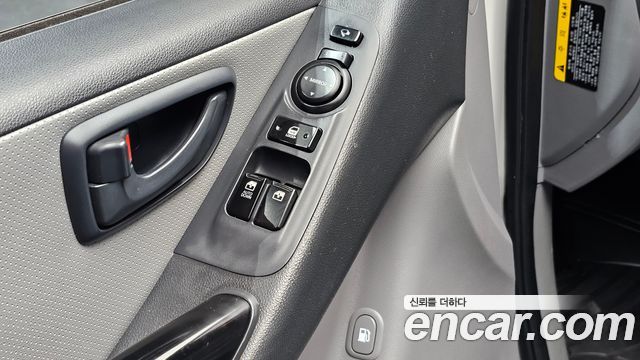 Hyundai Grand Starex 5-Seater VAN Smart 2017 — фото 17