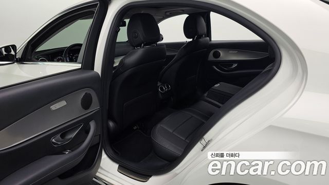 Mercedes-Benz E-Class (W213) E300 Avantgarde 2019 — фото 26