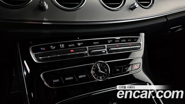 Mercedes-Benz E-Class (W213) E300 Avantgarde 2019 — фото 33