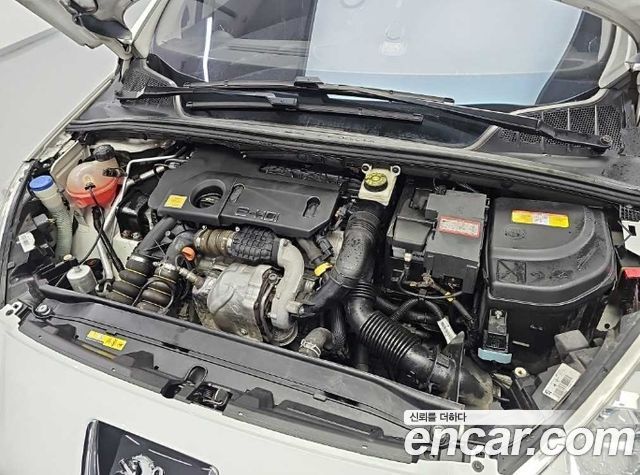Peugeot 308 1.6 e-HDi MCP First Generation 2013 — фото 5