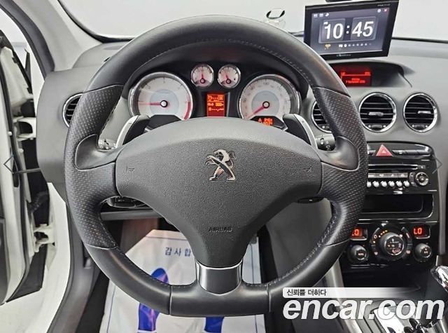 Peugeot 308 1.6 e-HDi MCP First Generation 2013 — фото 9