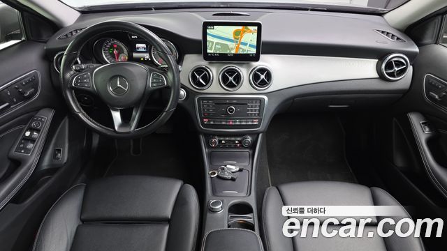 Mercedes-Benz GLA-Class (X156) GLA200 d 4MATIC 2016 — фото 7