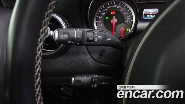 Mercedes-Benz GLA-Class (X156) GLA200 d 4MATIC 2016 — фото 17