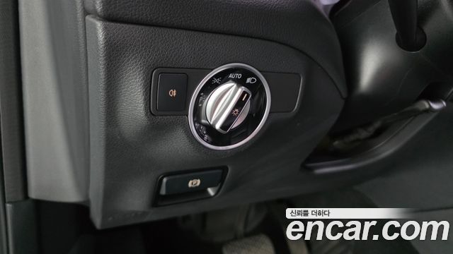 Mercedes-Benz GLA-Class (X156) GLA200 d 4MATIC 2016 — фото 18
