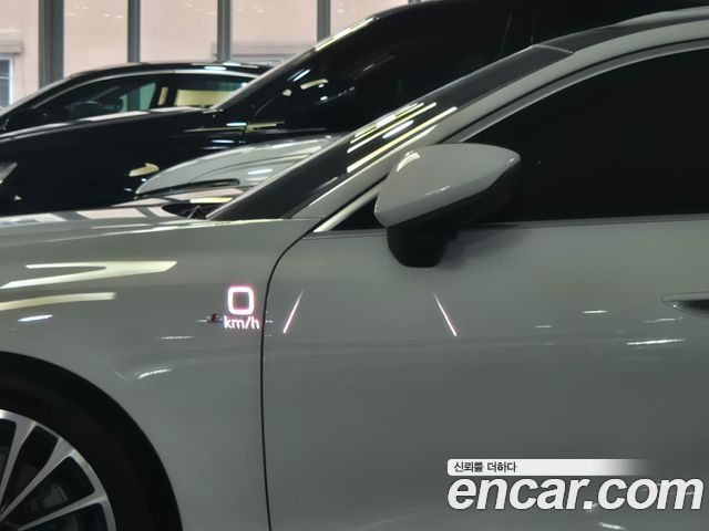 Audi Q4 e-tron (F4) 45 Premium Sportback 2026 — фото 21
