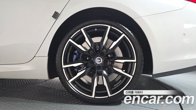 BMW 8 Series (G15) M850i xDrive Gran Coupe 2022 — фото 21