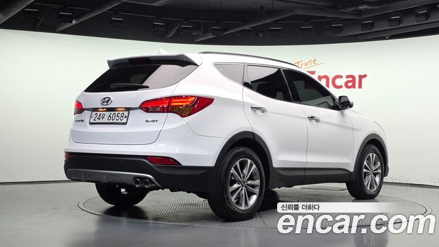 Hyundai Santa Fe (DM) Diesel(e-VGT) 2.0 2WD Premium 2015 — фото 2
