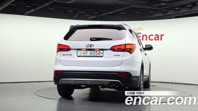 Hyundai Santa Fe (DM) Diesel(e-VGT) 2.0 2WD Premium 2015 — фото 4