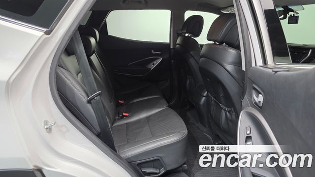 Hyundai Santa Fe (DM) Diesel(e-VGT) 2.0 2WD Premium 2015 — фото 12