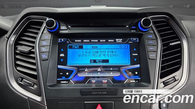 Hyundai Santa Fe (DM) Diesel(e-VGT) 2.0 2WD Premium 2013 — фото 16