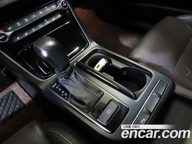 Hyundai Grandeur (IG) 2.4 Modern 2018 — фото 16